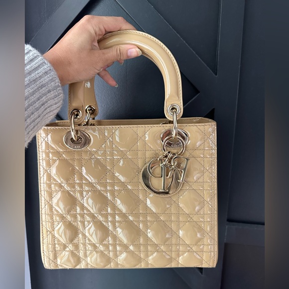 Christian Dior 2013 Beige patent medium lady Dior with strap - Picture 16 of 16